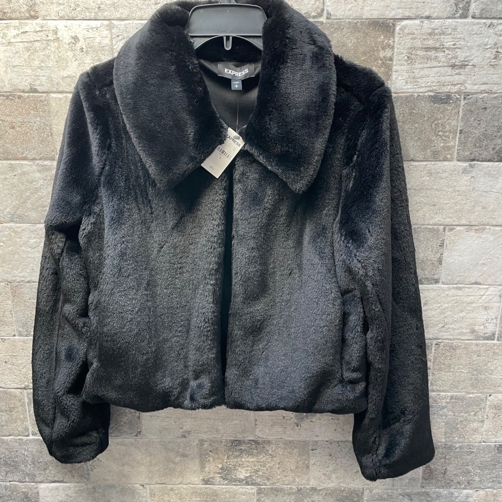 ❤️ EXPRESS BLACK FAUX FUR JACKET SIZE SMALL NEW - Picture 2 of 5